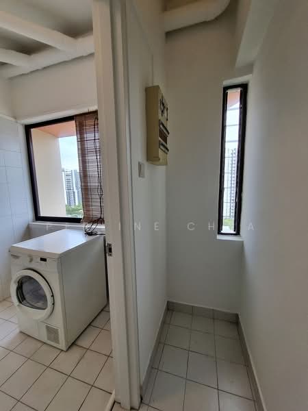 Parkway View, 39 Marine Parade Road, 4 Bedrooms, 1,775 sqft, Condominium For Rent, by Perline Chua, 24685529 - PropertyGuru.com.sg