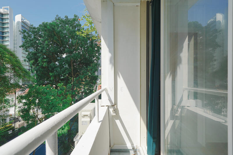 Elizabeth Heights, 57 Cairnhill Road, Room Rental, 140 sqft, Condominium For Rent, by Cove, 24687039 - Blue room - private balcony - PropertyGuru.com.sg