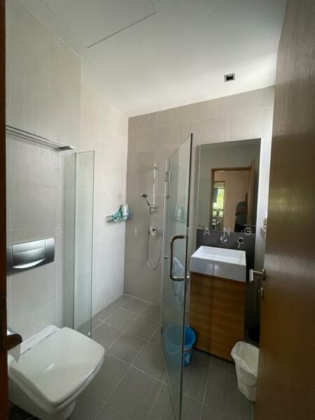 For Rent - Thomson Plaza