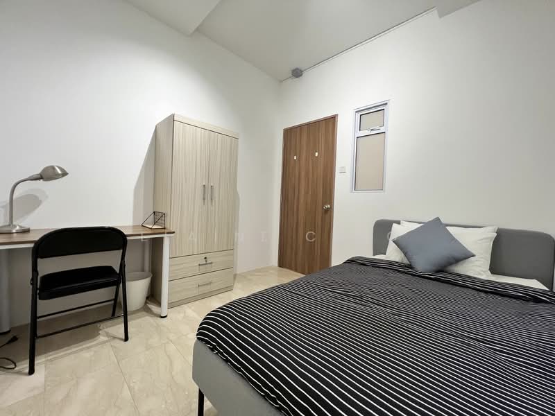 For Rent - 20mins to SIM, Blue Line MRT, 3 Huge mall nearby