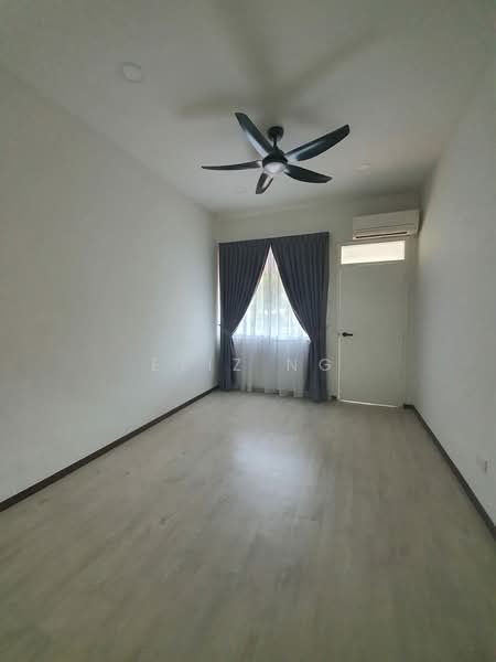 Tai Yuan Garden, Tai Yuan Heights, 4 Bedrooms, 2,500 sqft, Semi-Detached House For Rent, by Eliz Ng, 24687682 - Bedroom 2 - PropertyGuru.com.sg