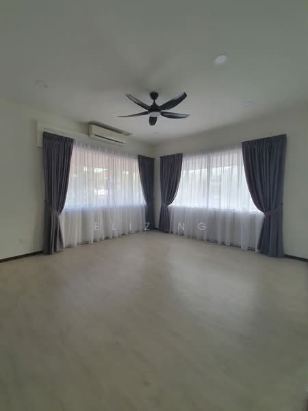 Tai Yuan Garden, Tai Yuan Heights, 4 Bedrooms, 2,500 sqft, Semi-Detached House For Rent, by Eliz Ng, 24687682 - Master bedroom - PropertyGuru.com.sg