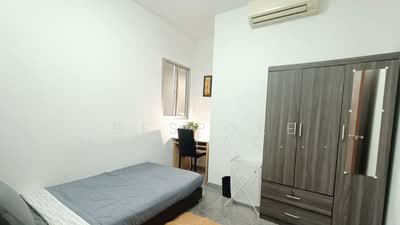 For Rent - Casa Merah