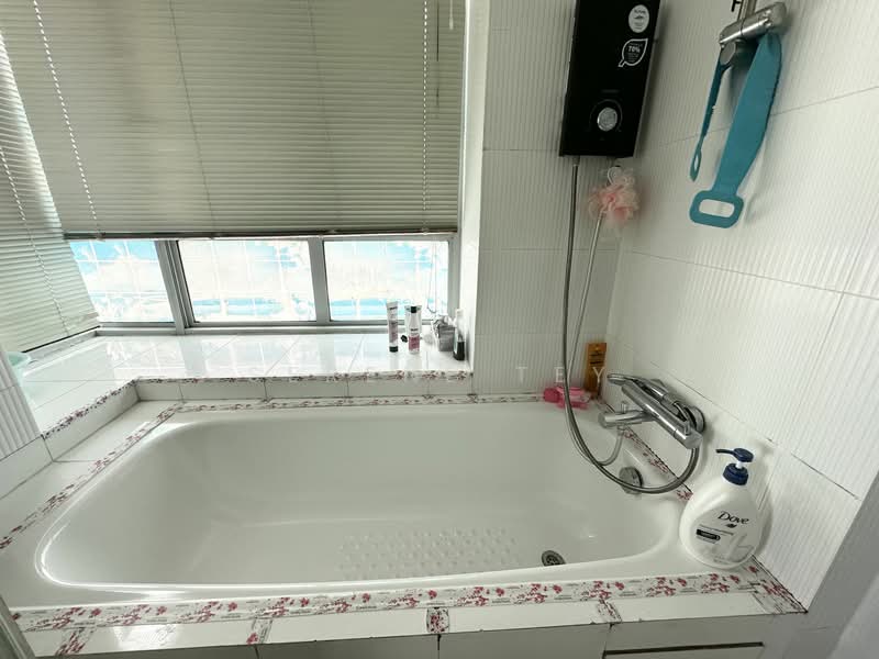 The Stellar, 16 West Coast Road, Room Rental, 150 sqft, Condominium For Rent, by Serene Tey, 24687816 - PropertyGuru.com.sg