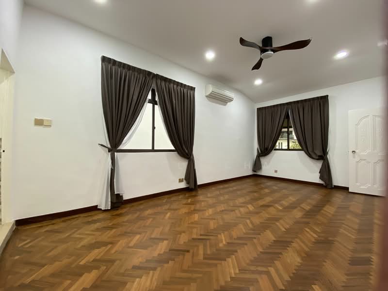 Renovated Bungalow Near Botanical Gardens, Cluny Park, 5 Bedrooms, 6,700 sqft, Bungalow House For Rent, by Darrell Chan, 24688371 - PropertyGuru.com.sg