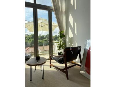 For Rent - Pollen & Bleu