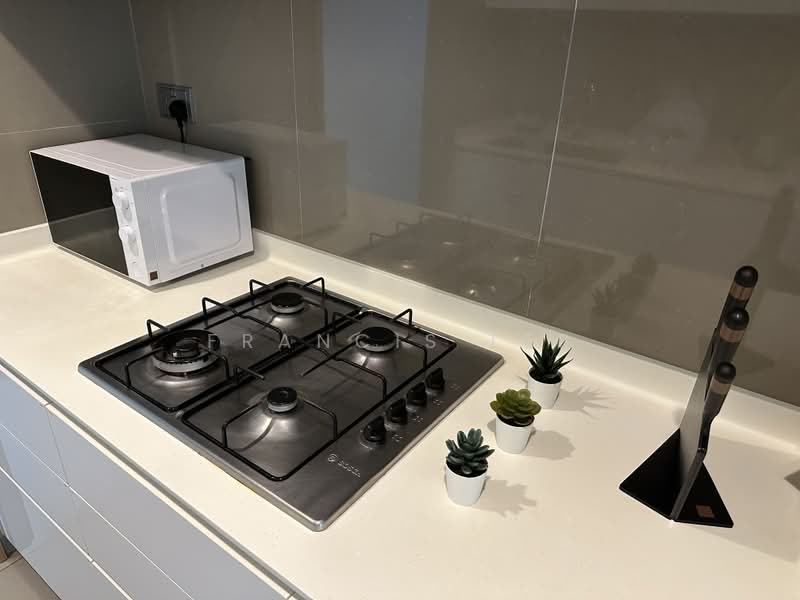 Skyline Residences, 612 Telok Blangah Road, Room Rental, 120 sqft, Condominium For Rent, by Francis Lee, 24691204 - PropertyGuru.com.sg