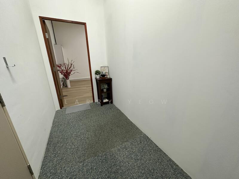Bizlink Centre, 59 Ubi Avenue 1, Eunos / Geylang / Paya Lebar, 500 sqft, Light Industrial (B1) For Rent, by Larry Yeow, 24692073 - CommercialGuru.com.sg