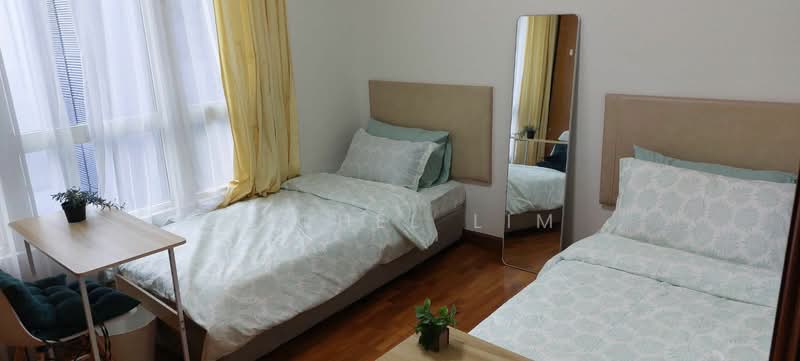 Burlington Square, 175 Bencoolen Street, Room Rental, 120 sqft, Apartment For Rent, by Rachel Lim, 24692713 - PropertyGuru.com.sg