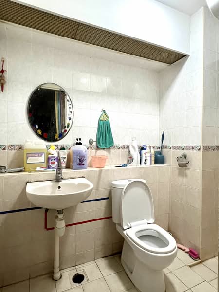 414 Commonwealth Avenue West, 414 Commonwealth Avenue West, Room Rental, 150 sqft, HDB Flat For Rent, by Wee Chye Heng (Alan Wee), 24696403 - PropertyGuru.com.sg