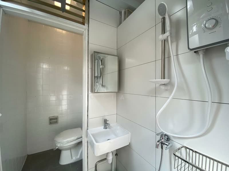 Gilstead Court, 54F Gilstead Road, Room Rental, 160 sqft, Condominium For Rent, by Victoria Ling, 24696569 - PropertyGuru.com.sg