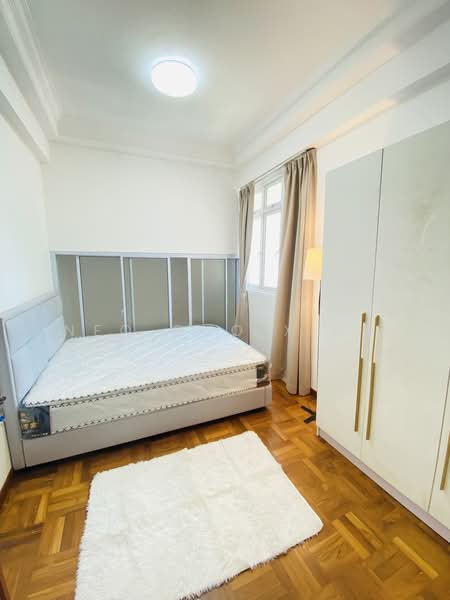 Kellock Lodge, 3 Kellock Road, Room Rental, 250 sqft, Apartment For Rent, by Neo Guo Xing, 24696712 - Cosy Common Room with Brand New Queen Size Bed/mattress   - PropertyGuru.com.sg