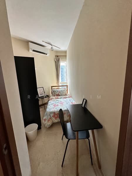 Burlington Square, 175 Bencoolen Street, Room Rental, 150 sqft, Apartment For Rent, by Rachel Lim, 24697452 - PropertyGuru.com.sg