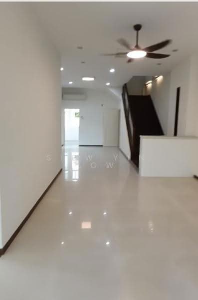 2 Storey Corner Semi-Detached House, Jalan Dinding, Admiralty / Woodlands, 5 Bedrooms, 3,600 sqft, Semi-Detached House For Rent, by Siew Yin Low, 24697786 - Dining Space - PropertyGuru.com.sg