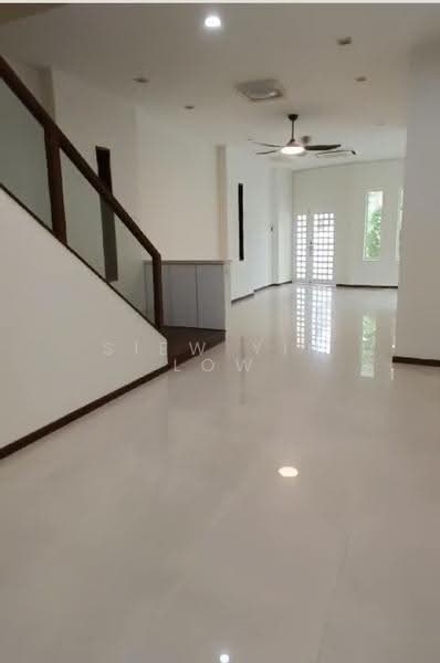 2 Storey Corner Semi-Detached House, Jalan Dinding, Admiralty / Woodlands, 5 Bedrooms, 3,600 sqft, Semi-Detached House For Rent, by Siew Yin Low, 24697786 - Dining Area - PropertyGuru.com.sg