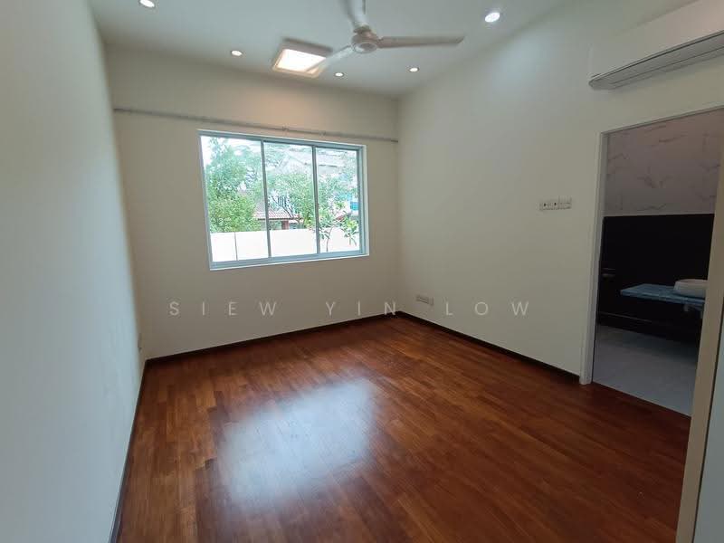 2 Storey Corner Semi-Detached House, Jalan Dinding, Admiralty / Woodlands, 5 Bedrooms, 3,600 sqft, Semi-Detached House For Rent, by Siew Yin Low, 24697786 - Ensuite Bedroom at Level 1 - PropertyGuru.com.sg