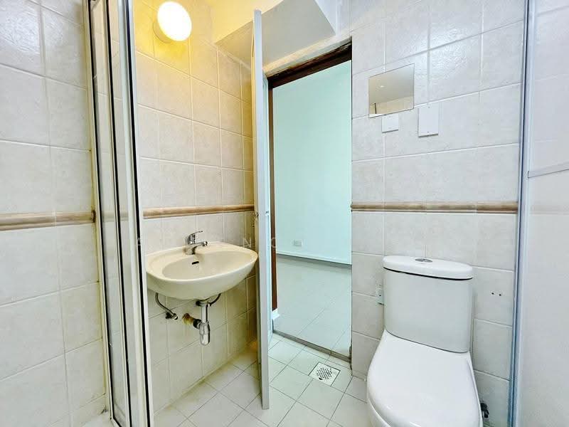 336 River Valley, 336 River Valley Road, Orchard / River Valley, 2 Bedrooms, 1,582 sqft, Apartment For Rent, by Lawrence Hong, 24698954 - Bathroom - PropertyGuru.com.sg
