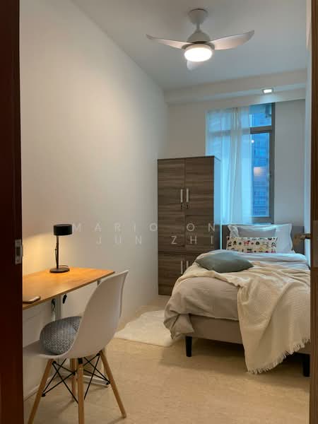 CR2 : $1,450 (Available immediately)