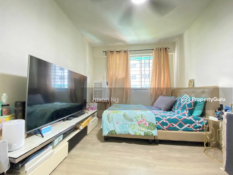 For Rent - 785B Woodlands Rise