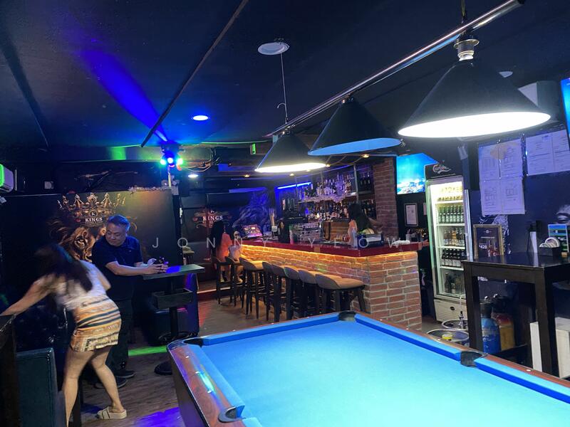 Central Pub Ready For Takeover, , 1,330 sqft, Food & Beverage For Rent, by Jonny Yeow, 24700720 - CommercialGuru.com.sg