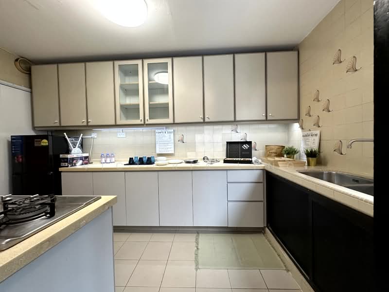 Gilstead Court, 54F Gilstead Road, Room Rental, 90 sqft, Condominium For Rent, by Victoria Ling, 24700782 - PropertyGuru.com.sg
