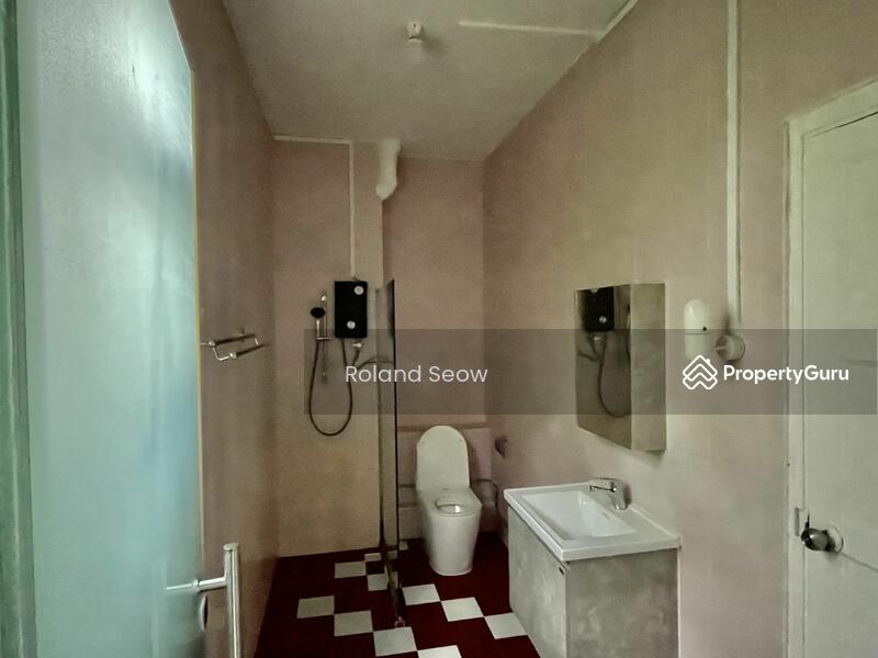 Masterbedroom toilet 