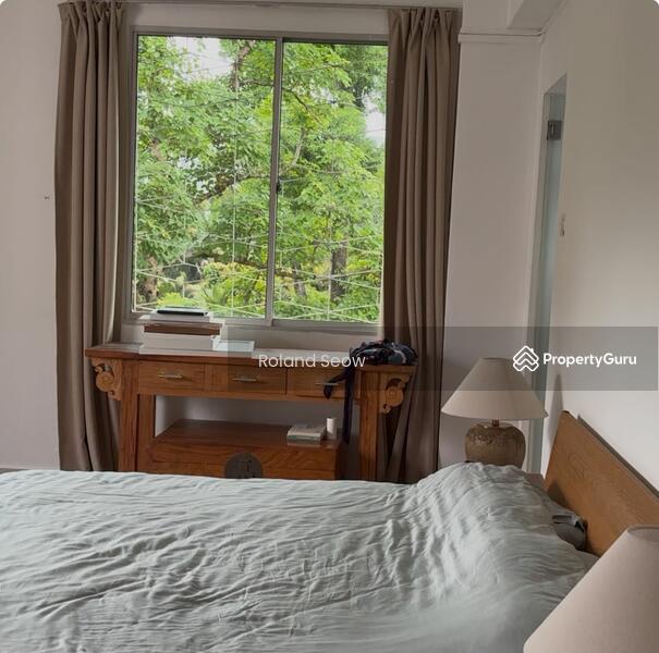 Master Bedroom (bedside)