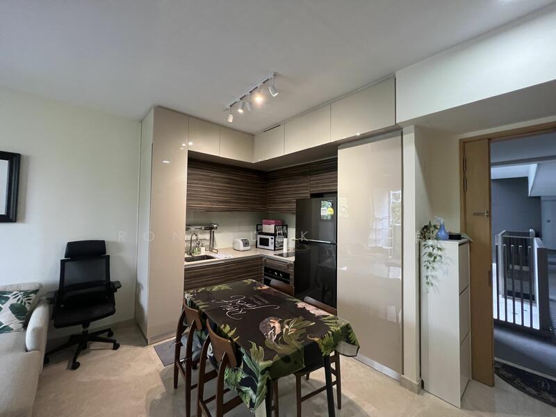 Commonwealth Towers, 230 Commonwealth Avenue, 2 Bedrooms, 689 sqft, Condominium For Rent, by Ron Quek 郭伟洋, 24706355 - PropertyGuru.com.sg