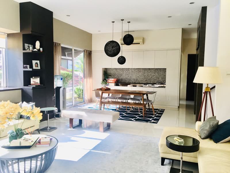 Poole road Beautiful Semi-De 6132sqft built up. With basement, Poole road, 5 Bedrooms, 6,132 sqft, Semi-Detached House For Rent, by Florence Toh, 24709835 - PropertyGuru.com.sg