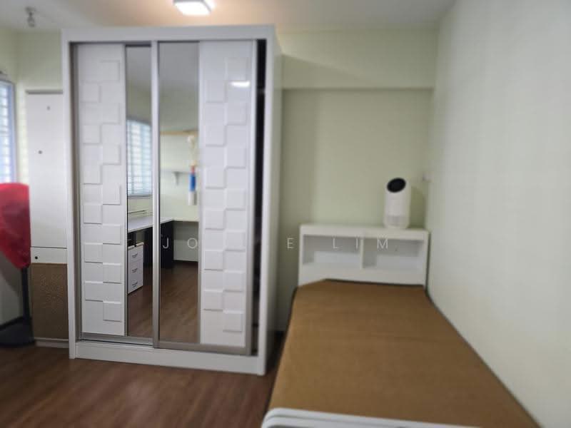 665 Hougang Avenue 4, 665 Hougang Avenue 4, Hougang / Punggol / Sengkang, Room Rental, 120 sqft, HDB Flat For Rent, by Joelle Lim, 24710240 - Bedroom - PropertyGuru.com.sg
