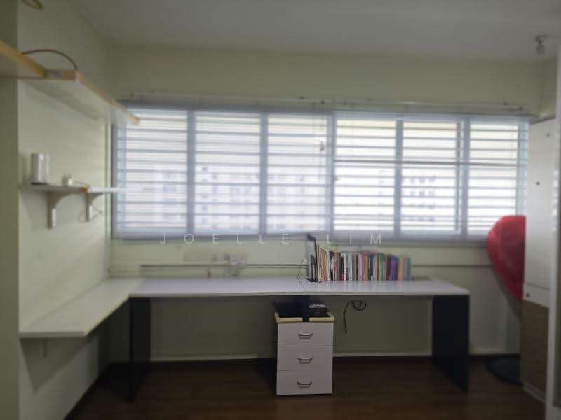 665 Hougang Avenue 4, 665 Hougang Avenue 4, Hougang / Punggol / Sengkang, Room Rental, 120 sqft, HDB Flat For Rent, by Joelle Lim, 24710240 - Study - PropertyGuru.com.sg