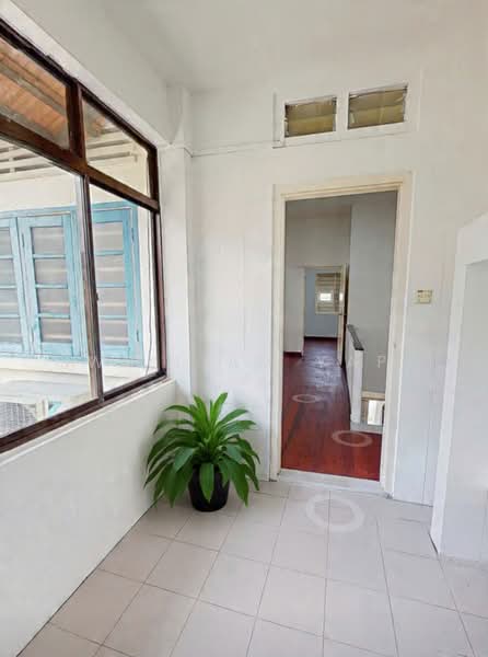 Lowland Road, Lowland Road , Steven Road, Kovan Road, 2 Bedrooms, 872 sqft, Apartment For Rent, by William Yap, 24712309 - PropertyGuru.com.sg