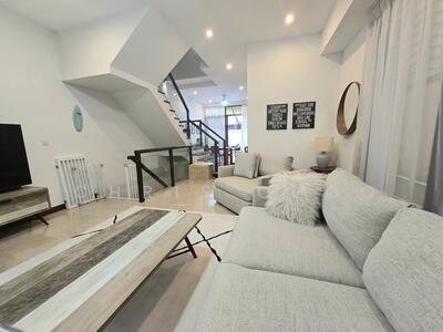 For Rent - Eleven @ Holland