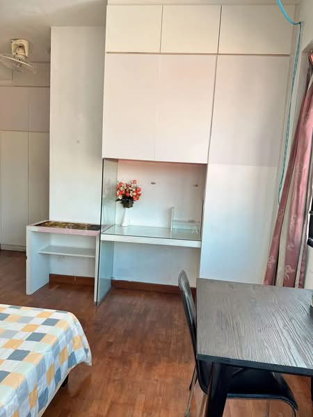 For Rent - Simsville