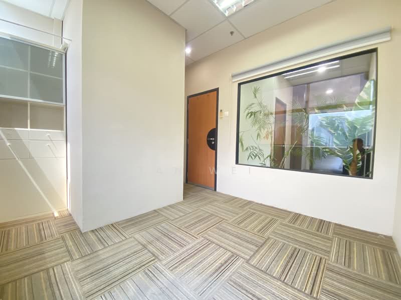 Wcega Tower, 21 Bukit Batok Crescent, 120 sqft, Light Industrial (B1) For Rent, by Tan Wei, 24714532 - CommercialGuru.com.sg