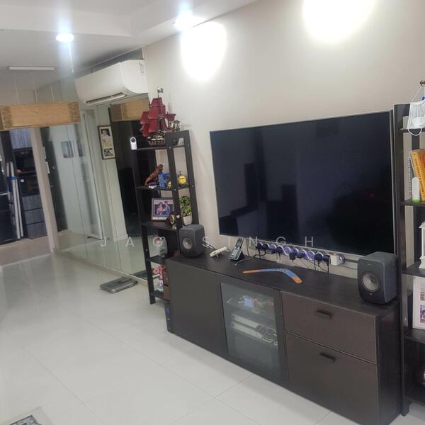 For Rent - 76A Redhill Road