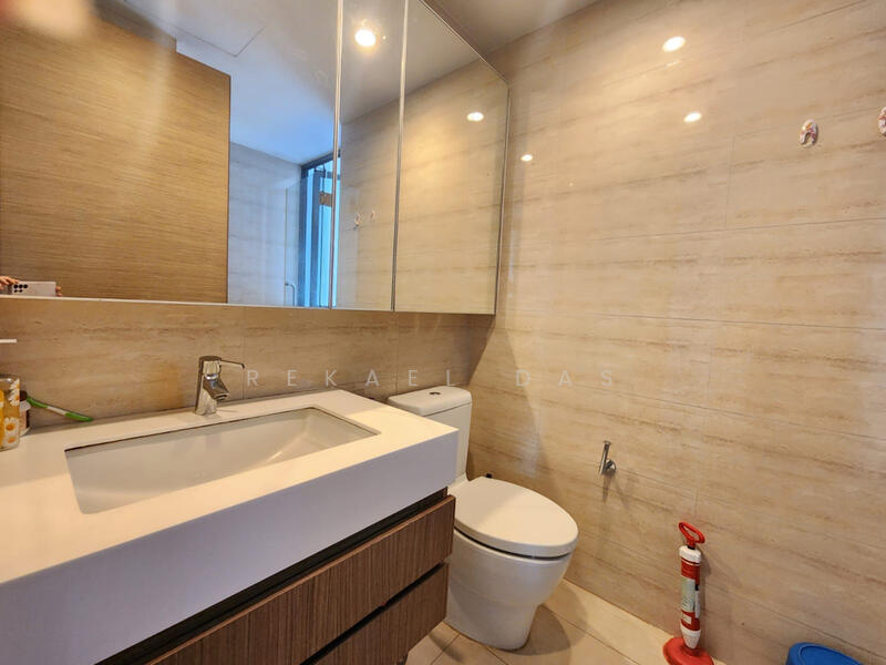 For Rent - The Palette