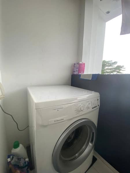 The Interlace, 202 Depot Road, 2 Bedrooms, 1,076 sqft, Condominium For Rent, by NG HUANG RING (EVON NG), 24716379 - PropertyGuru.com.sg