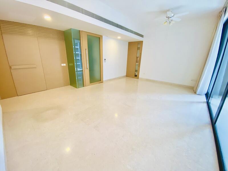 For Rent - Urban Suites @ Hullet Road