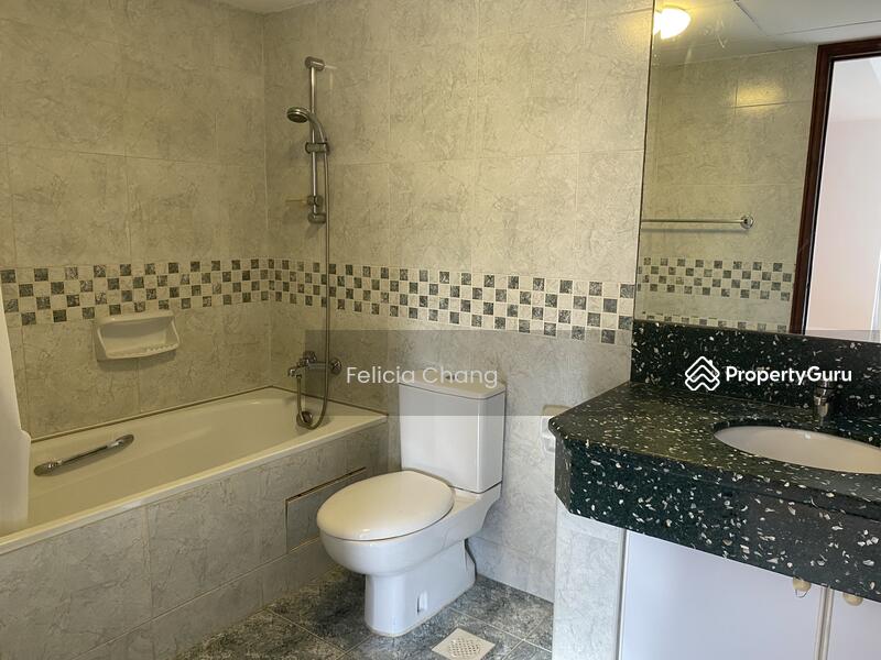 For Rent - UE Square