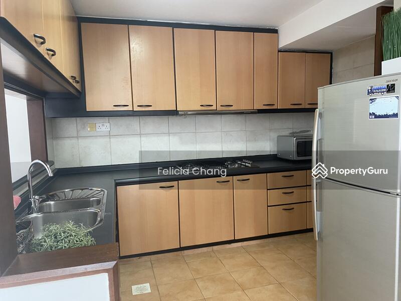 For Rent - UE Square
