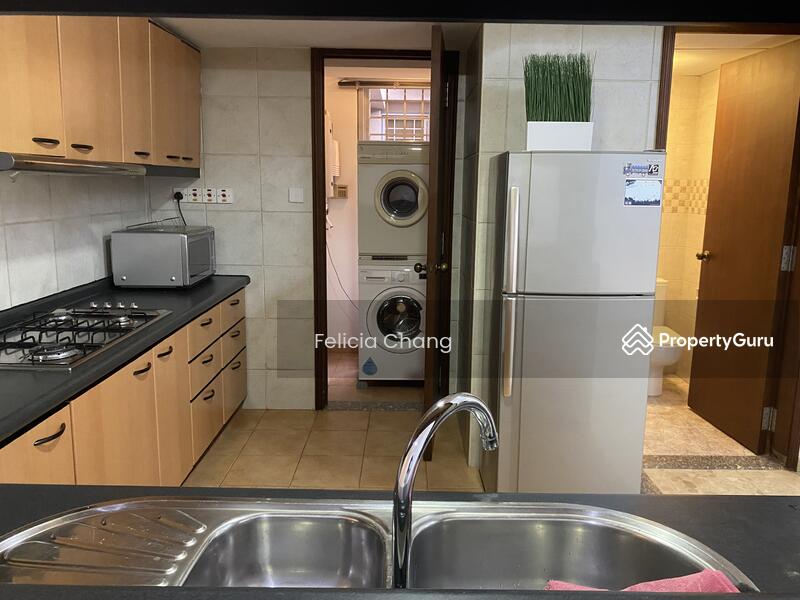 For Rent - UE Square