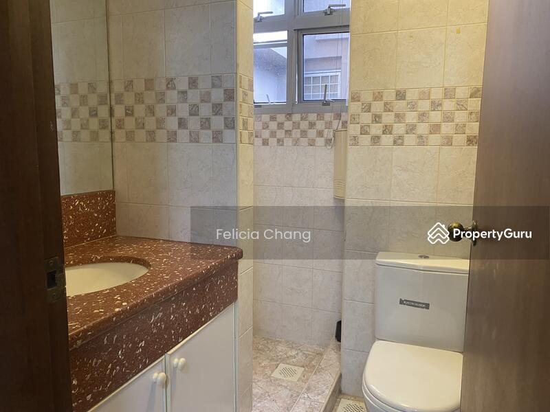 For Rent - UE Square