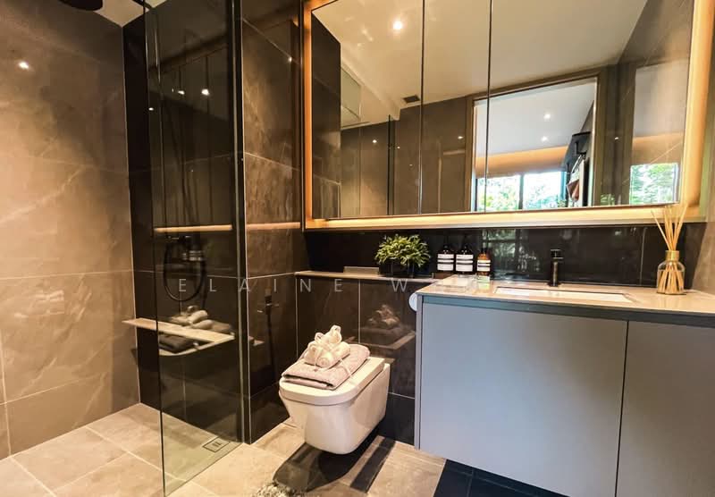 Pinetree Hill, 36 Pine Grove, 4 Bedrooms, 1,292 sqft, Condominium For Sale, by Elaine Wong, 24721425 - PropertyGuru.com.sg