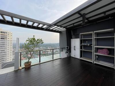 For Rent - Thomson Three