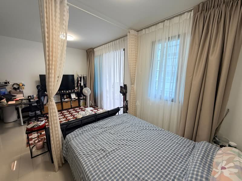 Treasure at Tampines, 25 Tampines Lane, 1 Bedroom, 463 sqft, Condominium For Rent, by LING WANG, 24721554 - PropertyGuru.com.sg