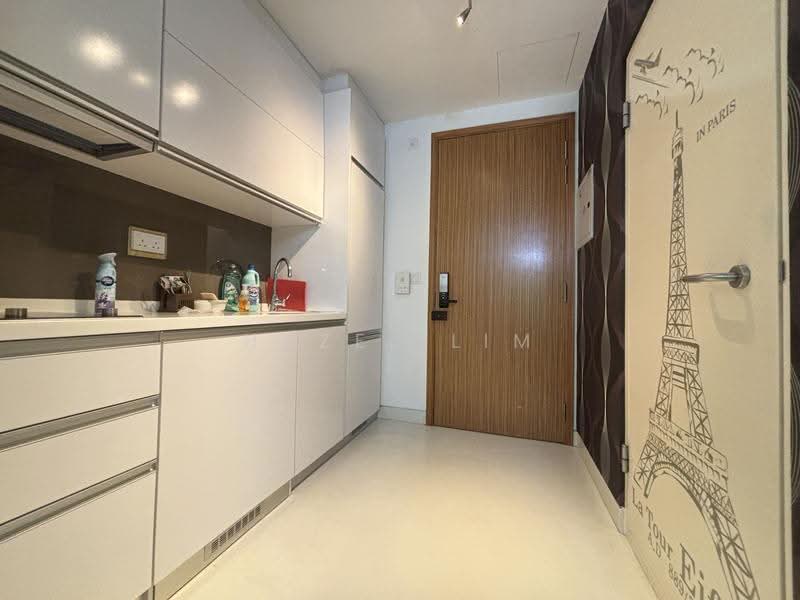 RV Edge, 2 Shanghai Road, Tanglin / Holland / Bukit Timah, 1 Bedroom, 441 sqft, Condominium For Rent, by Hazel Lim, 24722179 - PropertyGuru.com.sg