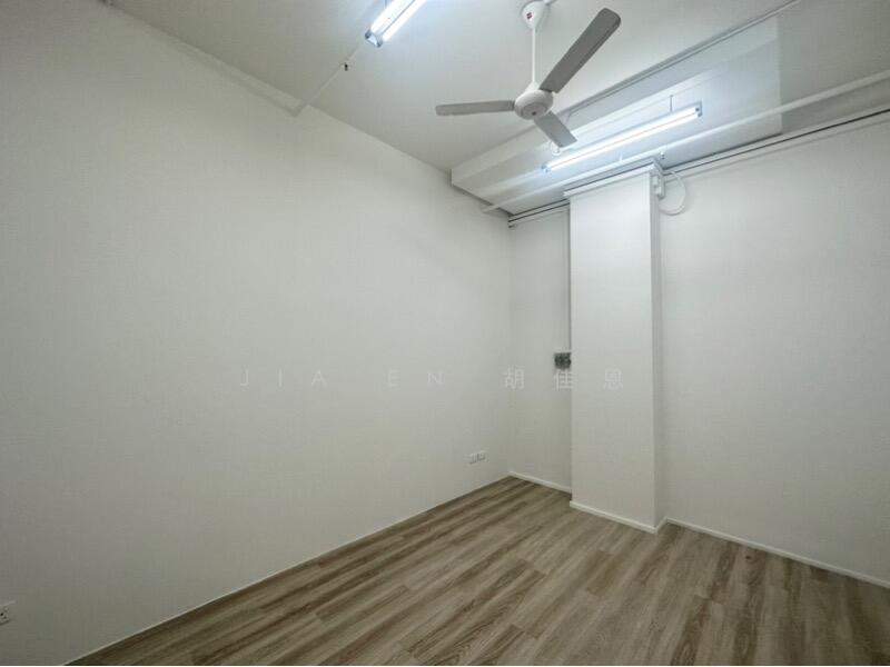 Woodlands 11, 11 Woodlands Close, 165 sqft, Light Industrial (B1) For Rent, by Jia En Or, 24722794 - CommercialGuru.com.sg