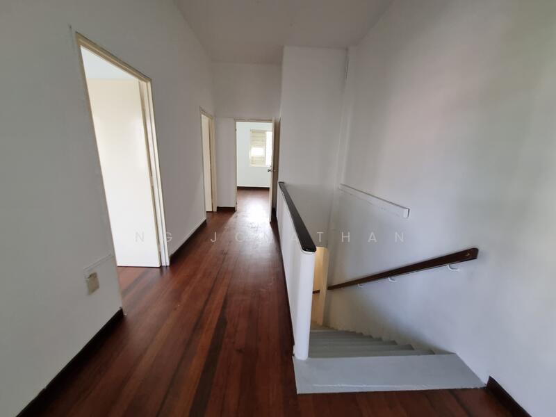 Lowland Road Walk Up 2 BR Apartment, Lowland Road, 2 Bedrooms, 872 sqft, Walk-up Apartment For Rent, by Ng Jonathan, 24723649 - PropertyGuru.com.sg
