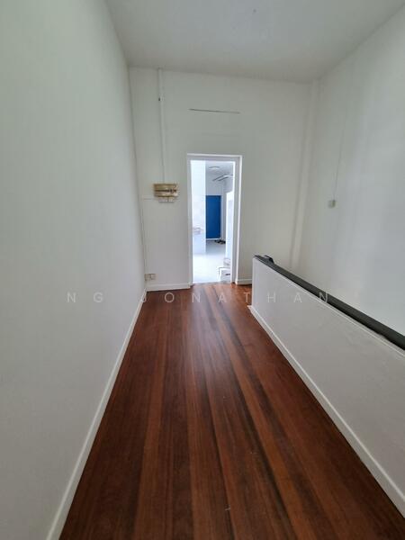 Lowland Road Walk Up 2 BR Apartment, Lowland Road, 2 Bedrooms, 872 sqft, Walk-up Apartment For Rent, by Ng Jonathan, 24723649 - PropertyGuru.com.sg